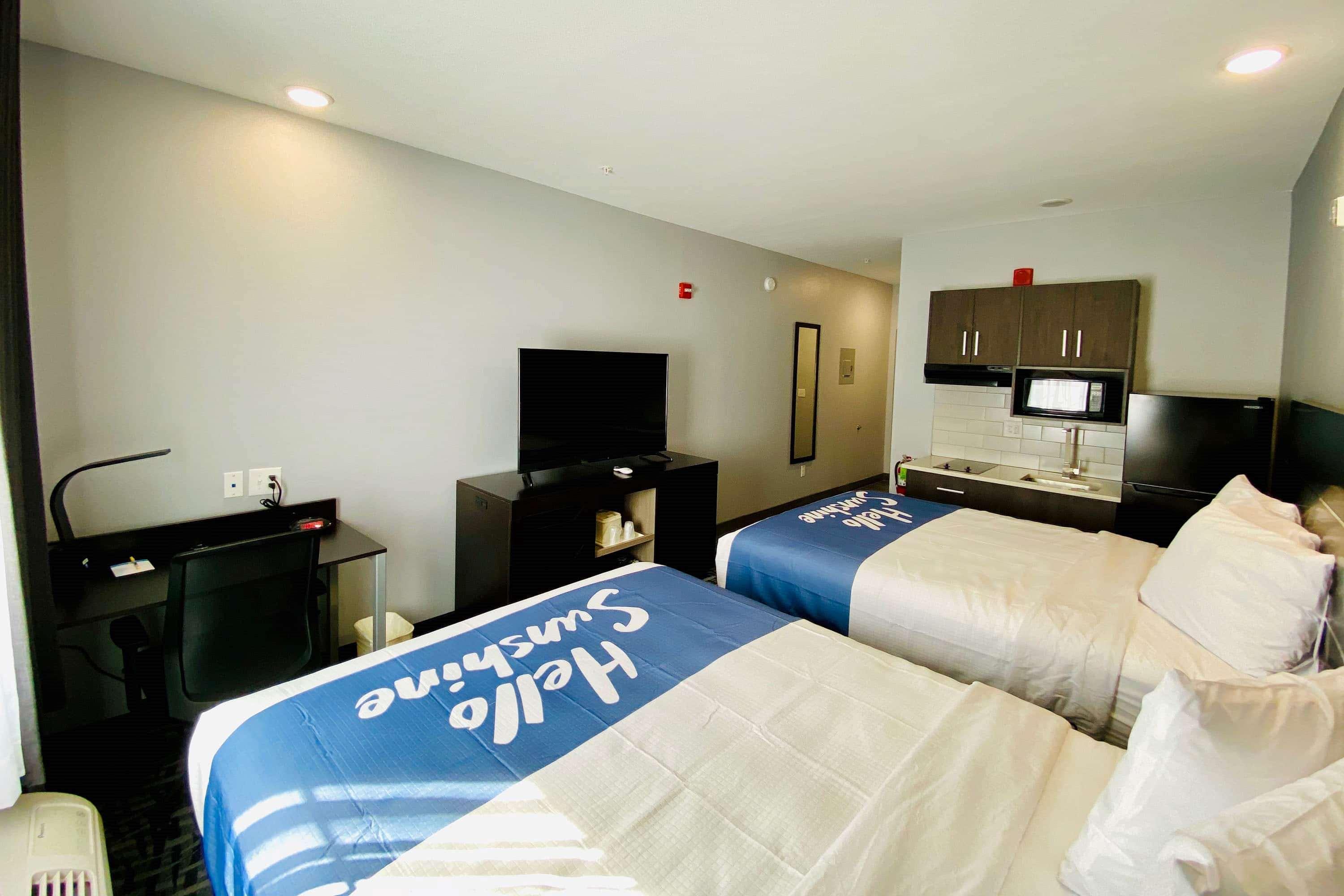 Days Inn & Suites By Wyndham Horn Lake - Memphis Graceland Exterior photo